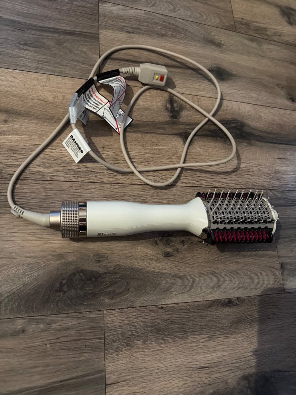 Shark HT200 SmoothStyle Heated Hair Dryer Comb W/ Boar & Nylon Bristles 120V 60H